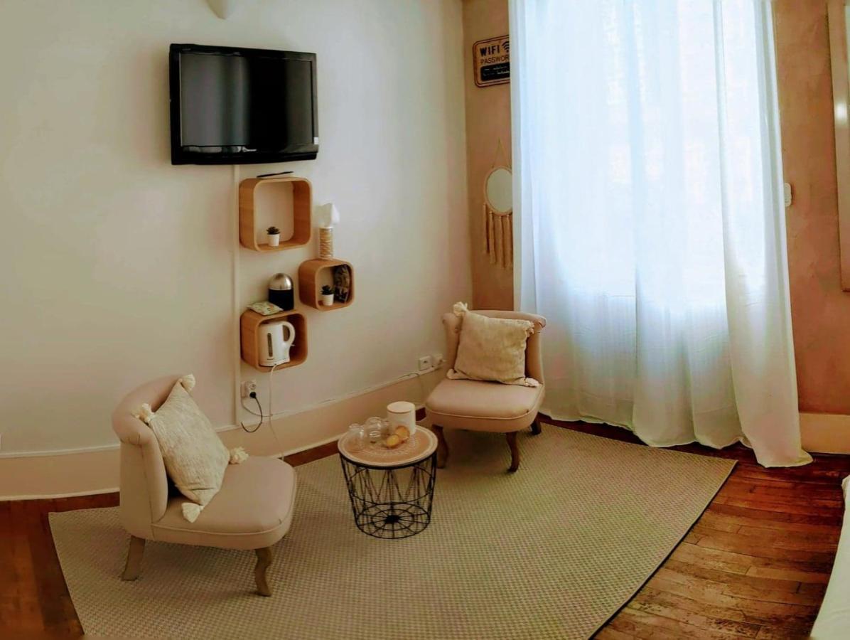 Couette Et Tartine Bed & Breakfast Шалон-сюр-Сон Екстериор снимка