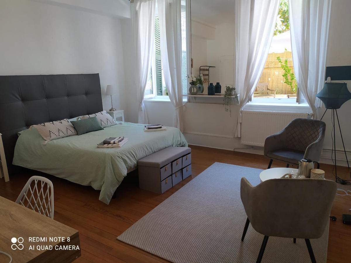Couette Et Tartine Bed & Breakfast Шалон-сюр-Сон Екстериор снимка