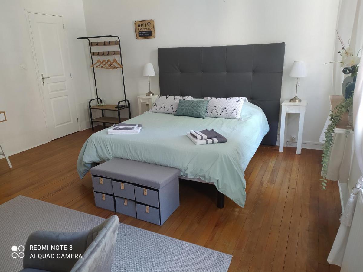 Couette Et Tartine Bed & Breakfast Шалон-сюр-Сон Екстериор снимка