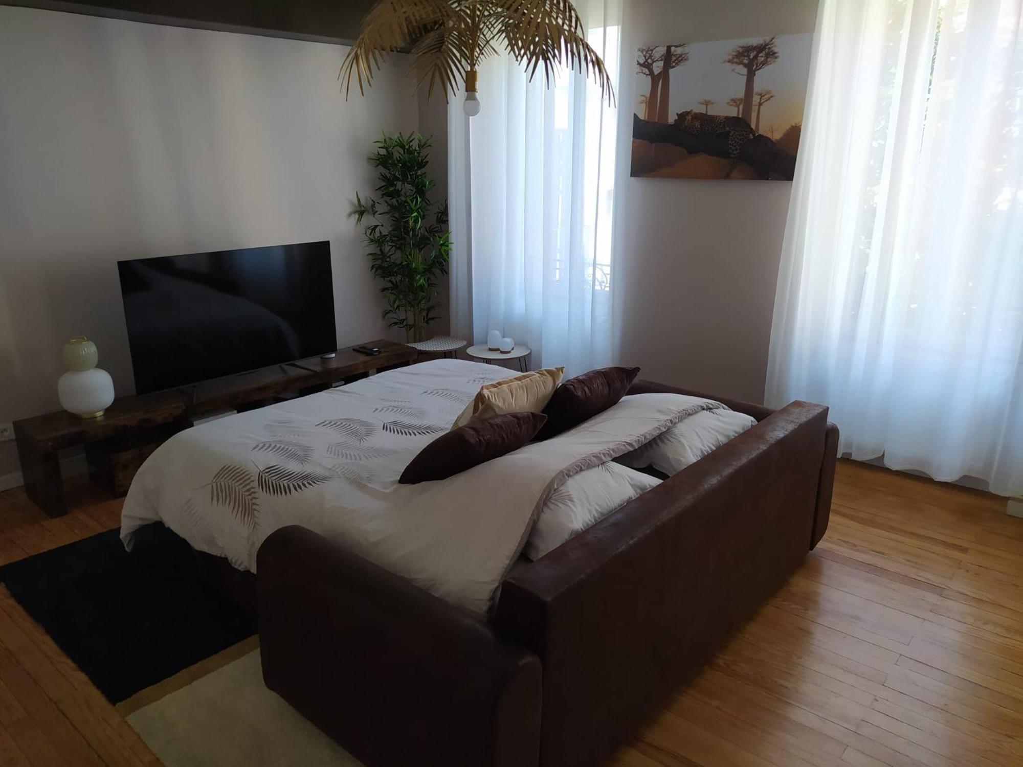 Couette Et Tartine Bed & Breakfast Шалон-сюр-Сон Екстериор снимка