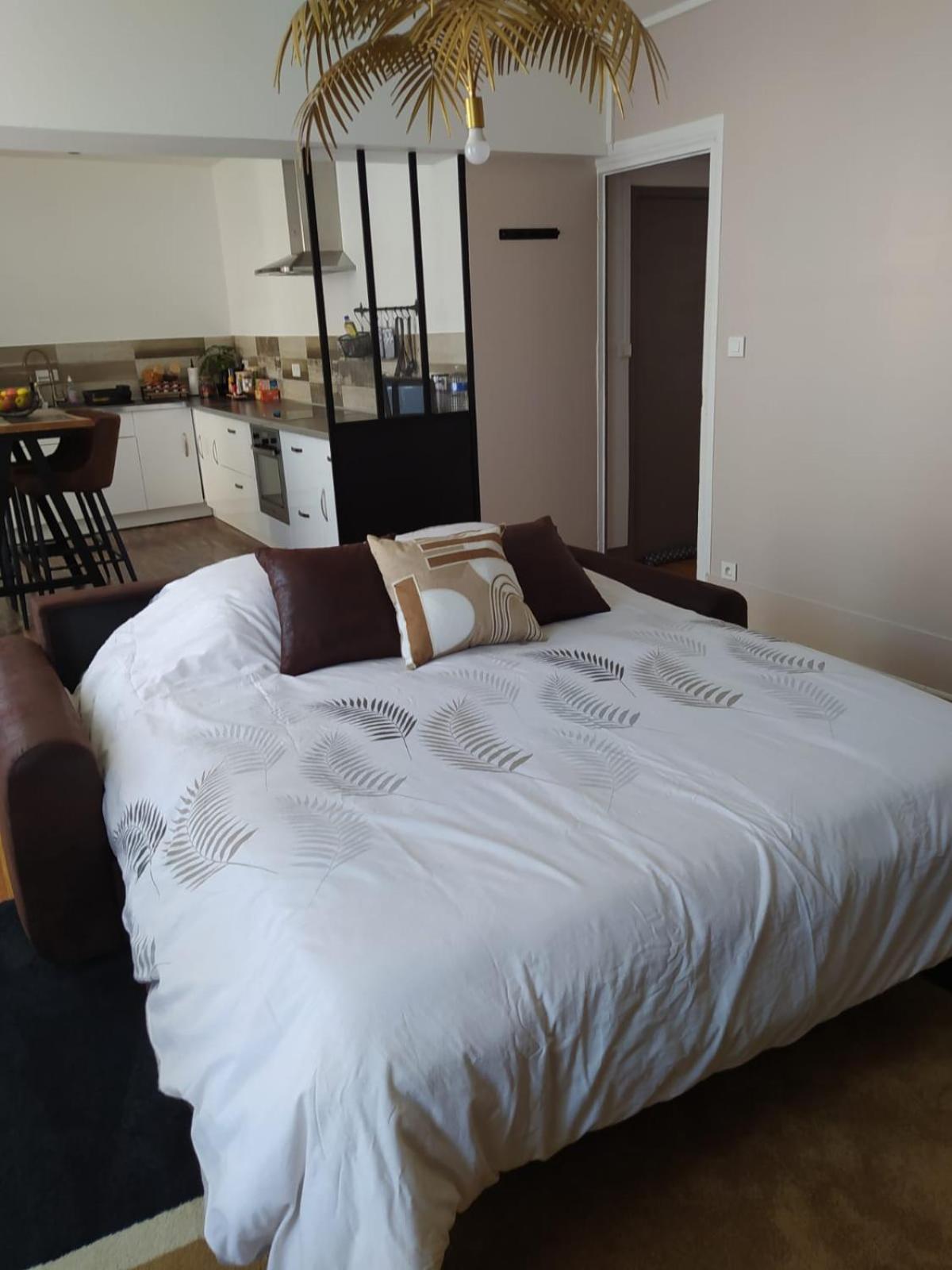Couette Et Tartine Bed & Breakfast Шалон-сюр-Сон Екстериор снимка